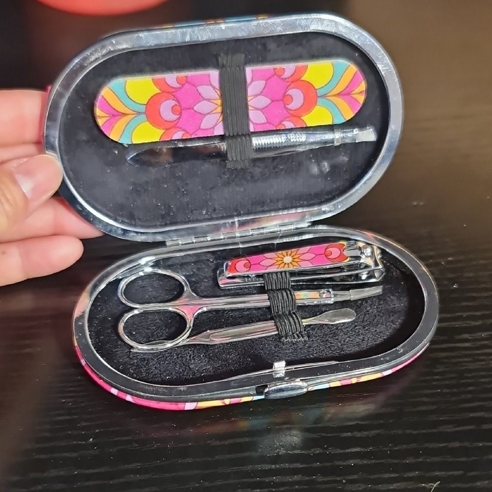 "Make Offer" Floral Manicure Set with Tools